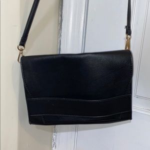 Summer & Rose Black Crossbody Purse